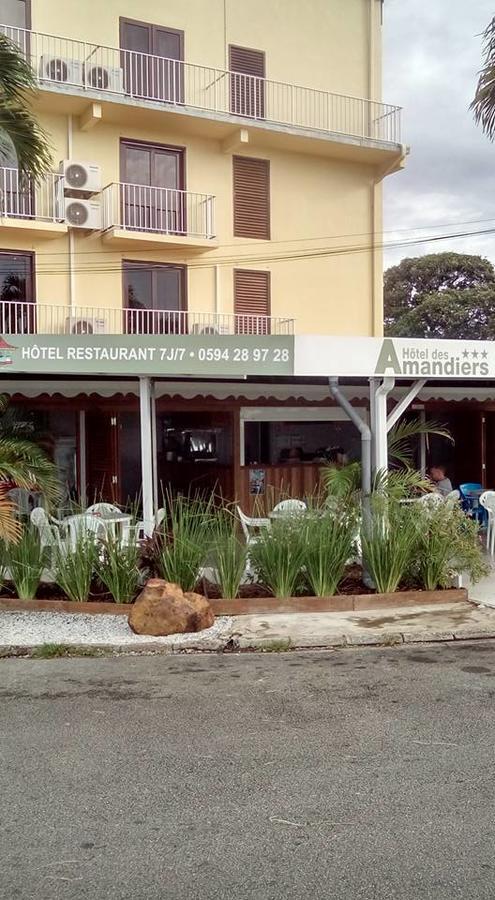 Hotel Des Amandiers Καγιέν Εξωτερικό φωτογραφία